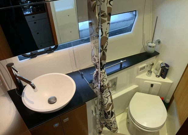 36英尺(11米)沛海驰(Prestige)350飞桥游艇