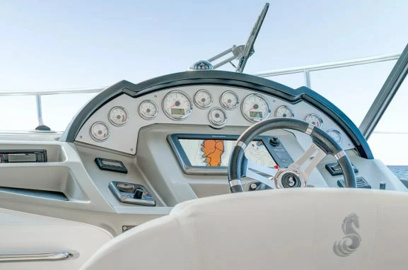 13米(40英尺)法国博纳多(Beneteau)安海仕42游艇价格213万元