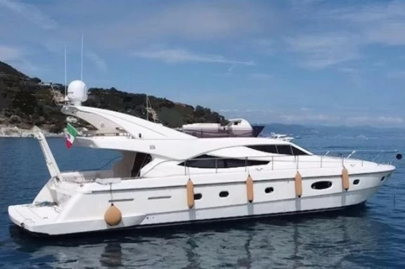 法拉帝(Ferretti)620二手飞桥游艇