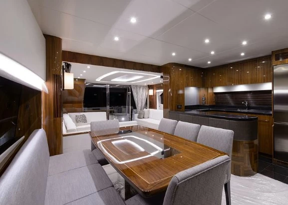 23米(69英尺)圣汐(Sunseeker)75Yacht豪华飞桥游艇沙龙