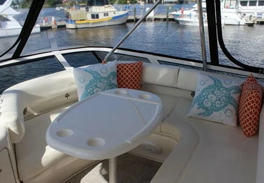 15米(51英尺)美国希瑞(SeaRay)480SedanBridge游艇价格28万美元