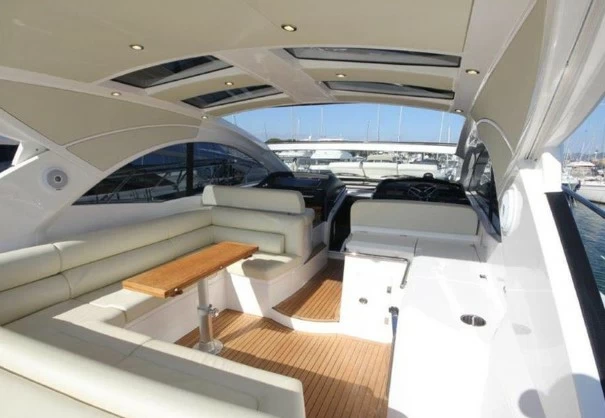 16米(53英尺)圣汐(Sunseeker)SanRemo485二手游艇价格70万欧元