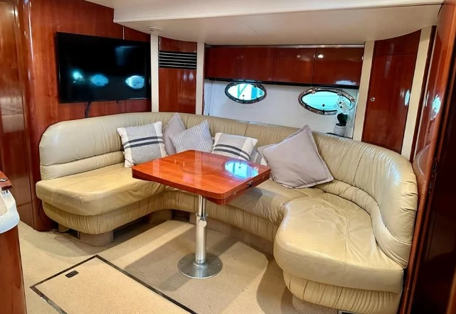16米(53英尺)英国菲尔兰(Fairline)Targa52GT二手游艇沙龙