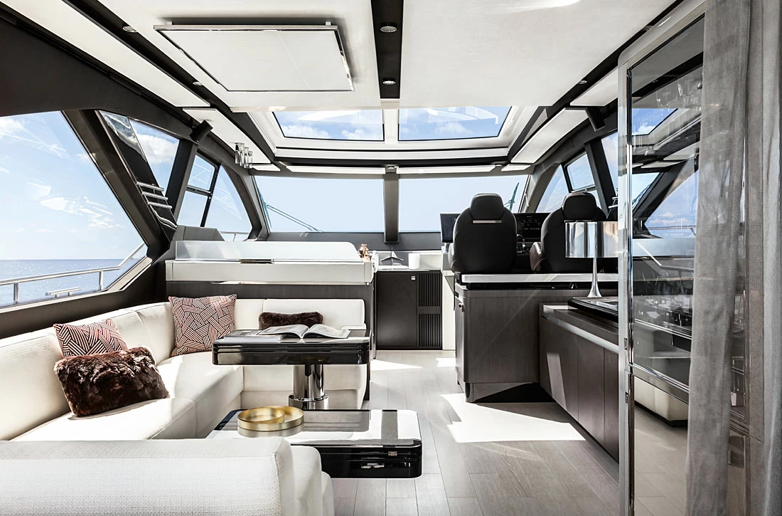 21米阿兹慕(Azimut)S7豪华运动游艇