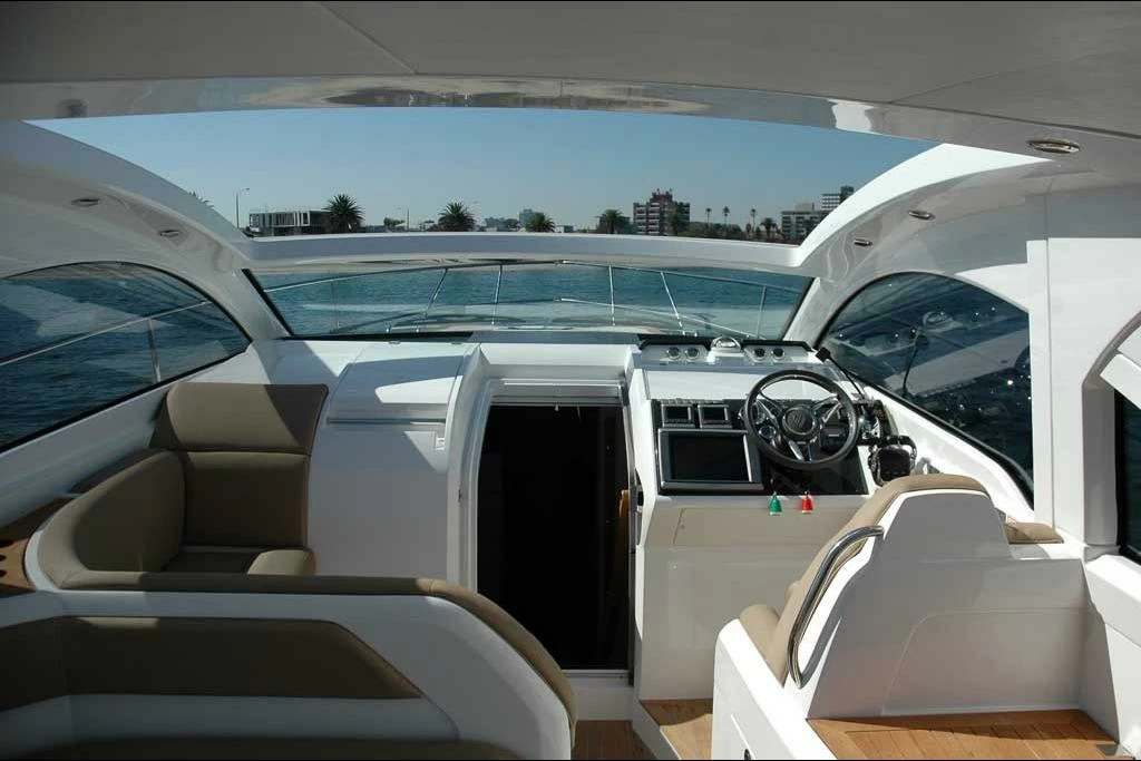 12米菲尔兰（Fairline）Targa38豪华游艇价格250万元