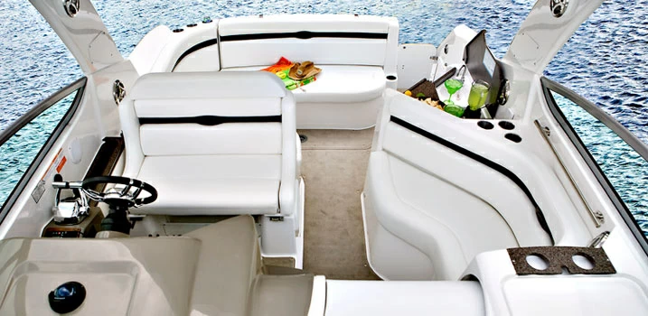 11米溜冰者(Rinker)360运动快艇价格350万元