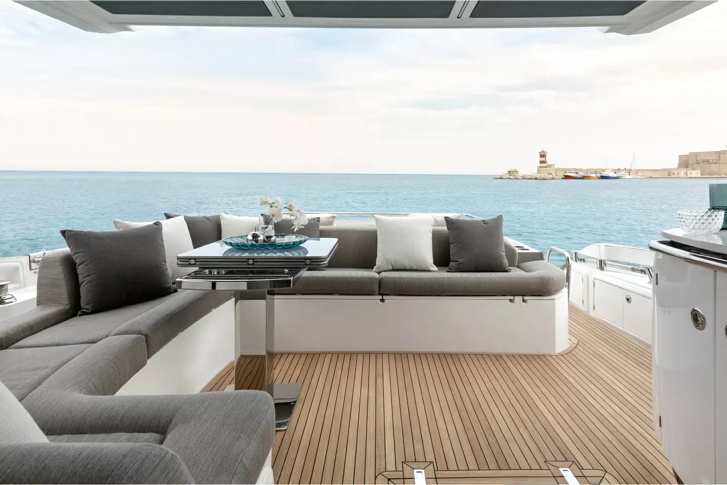 阿兹慕(Azimut)S6豪华运动游艇