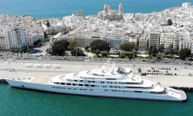 世界顶级豪华私人游艇：阿扎姆（Azzam）6.5亿美元