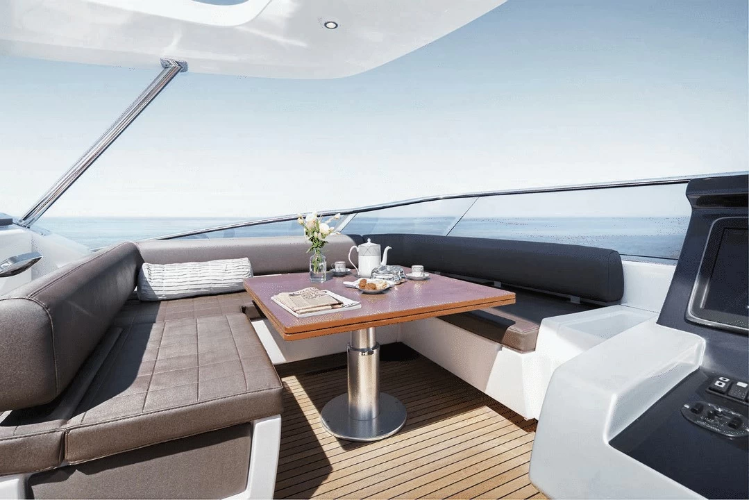 阿兹慕游艇Azimut 80 Fly豪华版沙龙