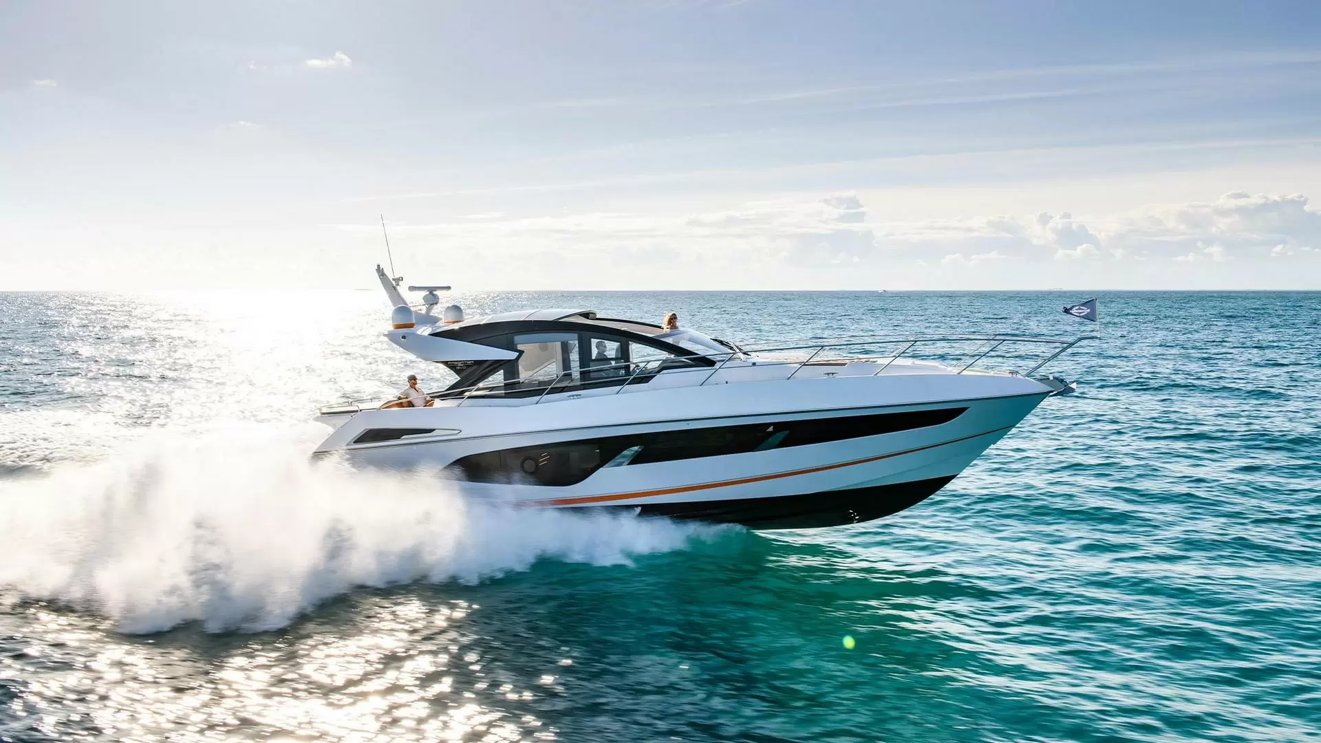 国圣汐克(Sunseeker)Predator60运动游艇