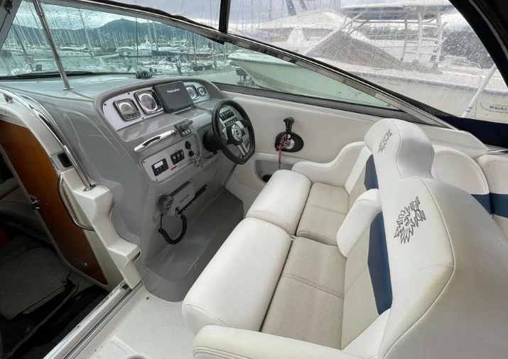 8米查帕拉尔(Chaparral)285SSX游艇二手价格60万元