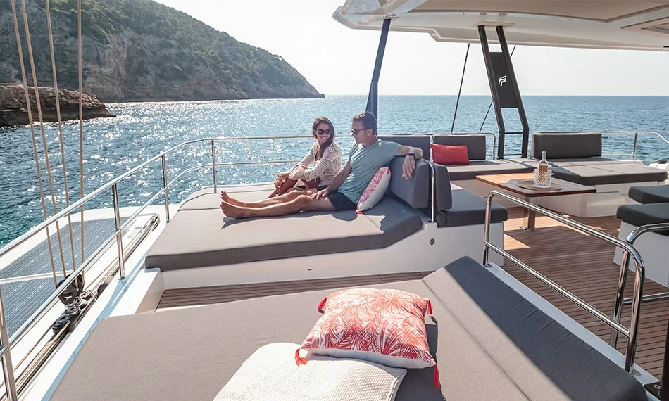 18米的枫丹白露(Fountaine Pajot)Samana59双体帆船价格1500万元
