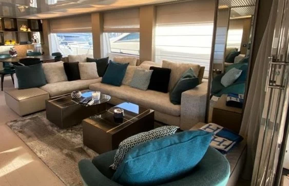 26米法拉帝(Ferretti)850二手游艇沙龙