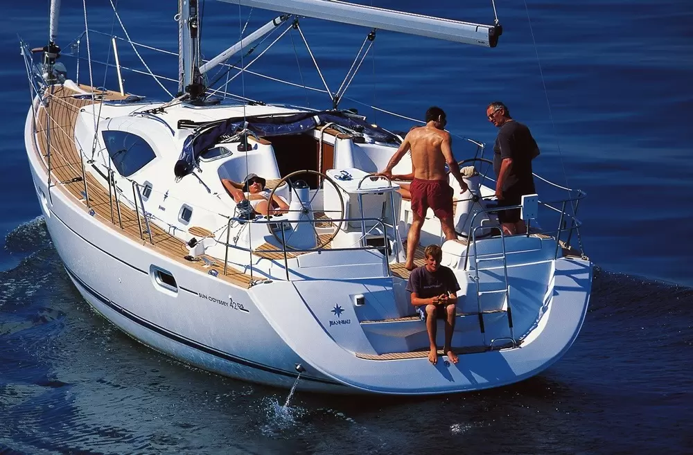12米的亚诺(Jeanneau)Sunodyssey 42DS帆船价格200万元起