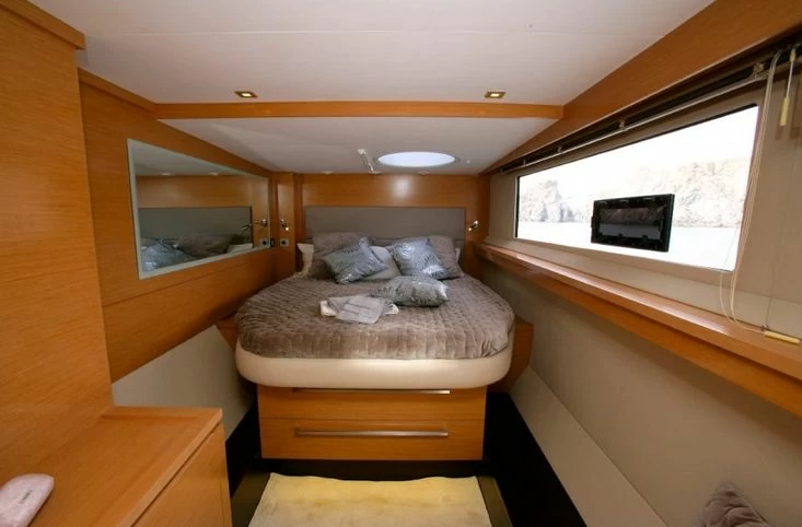 14米枫丹白露(Fountaine Pajot)Cumberland MY47LC双体游艇客舱