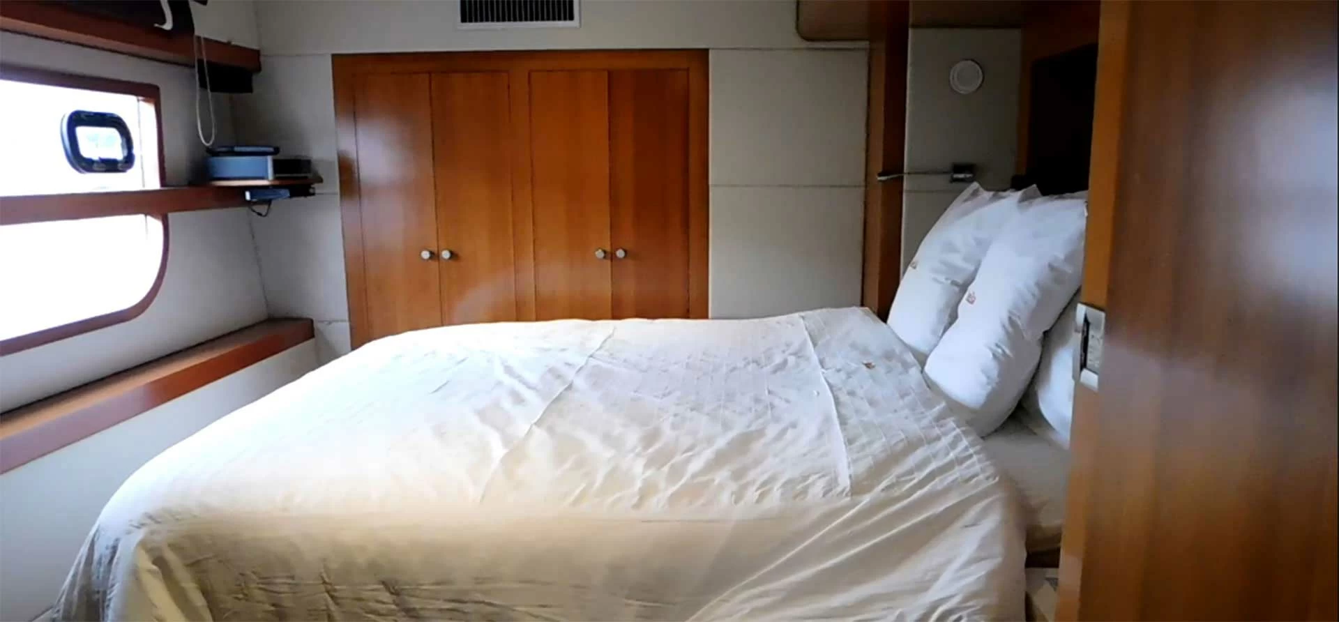 16米(55英尺)枫丹白露(Fountaine Pajot)Queensland MY55双体游艇主卧