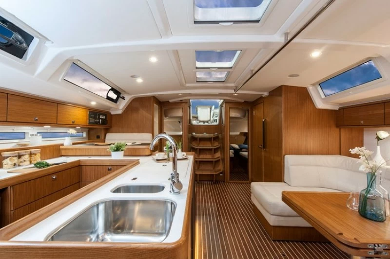 17米(56英尺)巴伐利亚Cruiser56单体帆船开方式厨房