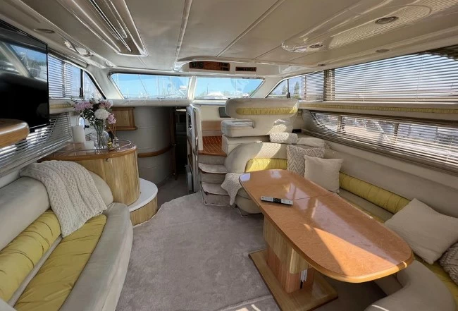 13米西莱(Sealine)F44二手飞桥游艇价格