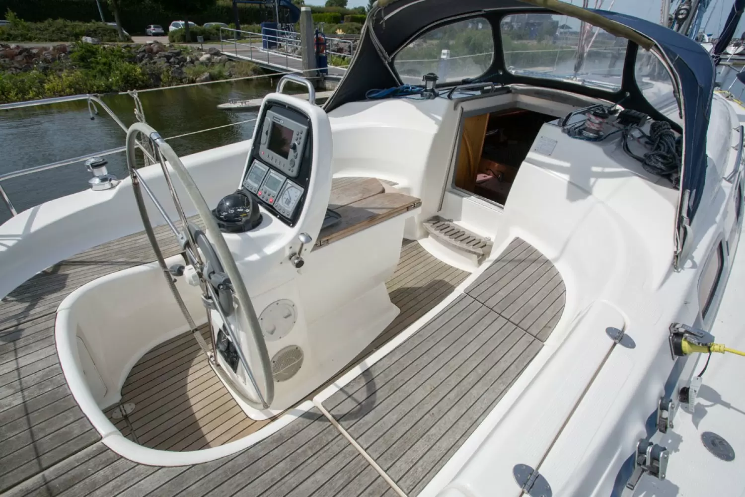 巴伐利亚(Bavaria)Cruiser33帆船价格150万元起
