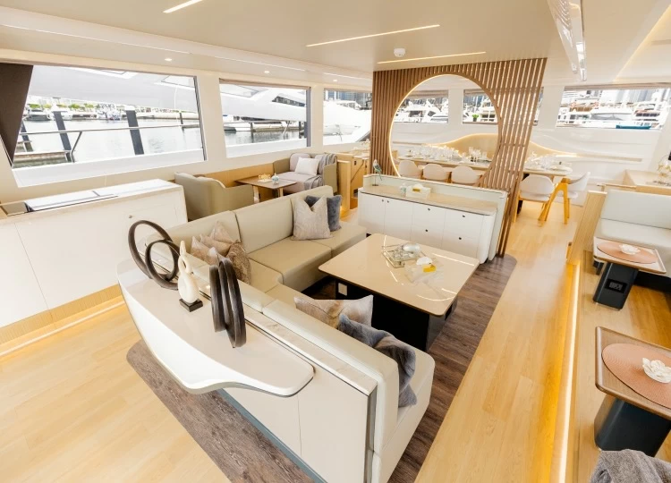 18米天行者(Oceanwalker)S60Urban双体游艇现艇出售