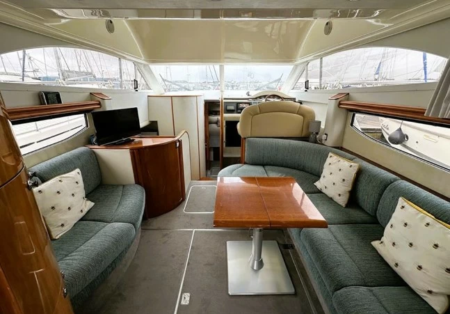 11米菲尔兰(Fairline)Phantom38游艇沙龙