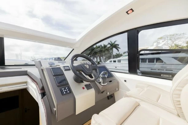 15米菲尔兰(Fairline)Targa48游艇价格488万元