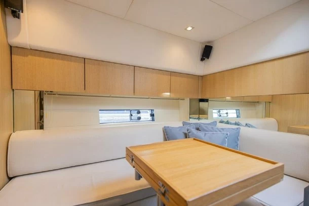 15米菲尔兰(Fairline)Targa48游艇沙龙
