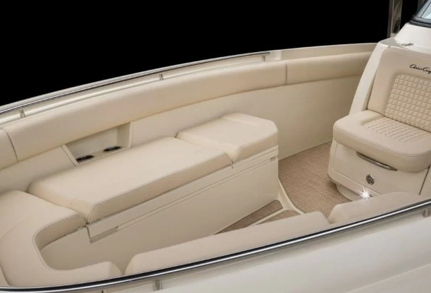 8米的克里斯(Chris Craft)Catalina27二手游艇价格15万欧元