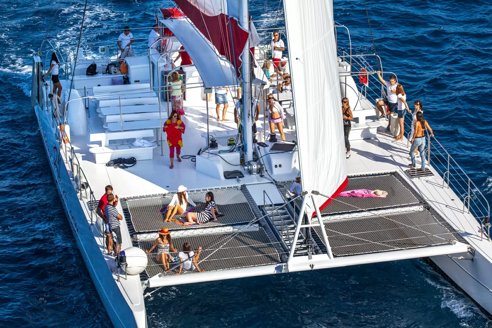 枫丹白露(Fountaine Pajot)80双体帆船
