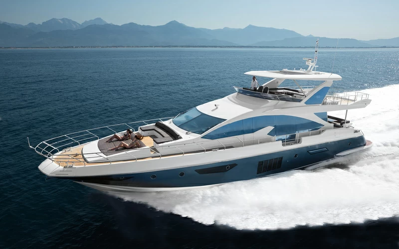 阿兹慕(Azimut)83豪华飞桥游艇