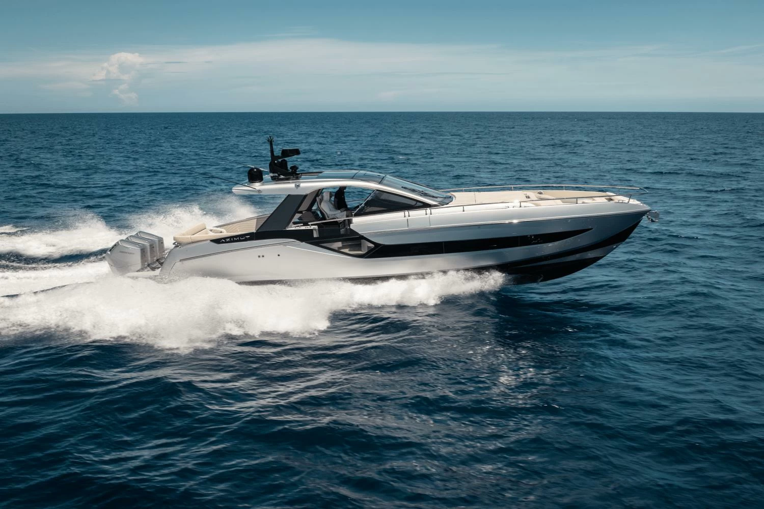 阿兹慕(Azimut)Verve48运动游艇价格1500万元