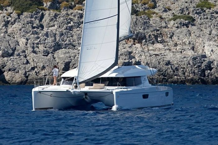 枫丹白露(Fountaine Pajot)IPanema58双体帆船价格1400万元