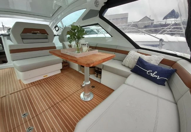 博纳多(Beneteau)GT40二手运动游艇沙龙