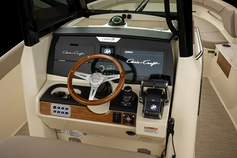 克里斯（Chris-Craft）Catalina28小型钓鱼艇中控