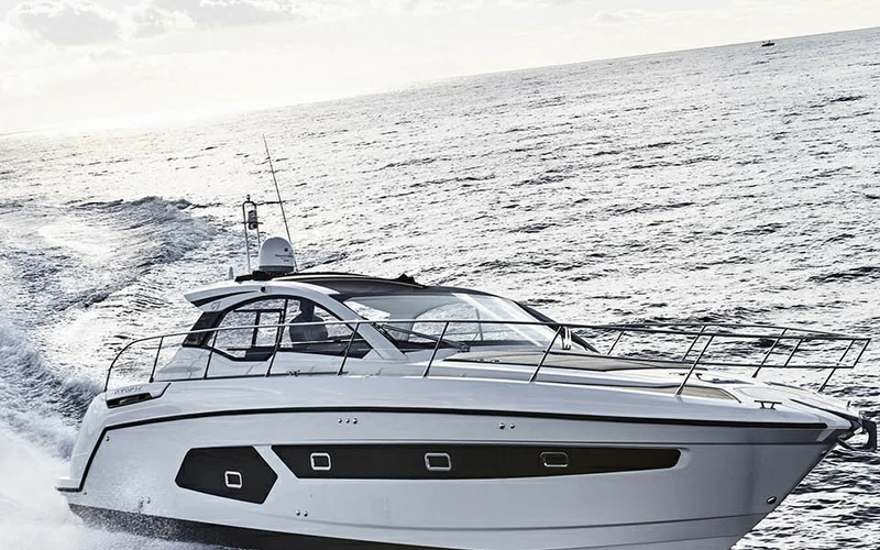 阿兹慕（Azimut）Atlantis43运动游艇