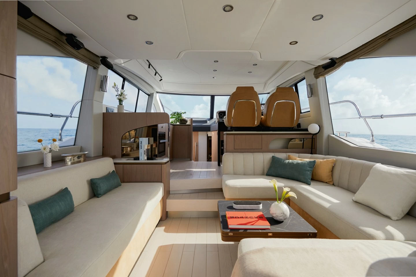 阿兹慕(Azimut)50飞桥游艇沙龙