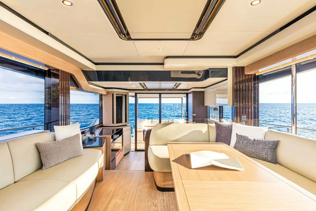 雅舶仕(Absolute)Navetta52游艇沙龙