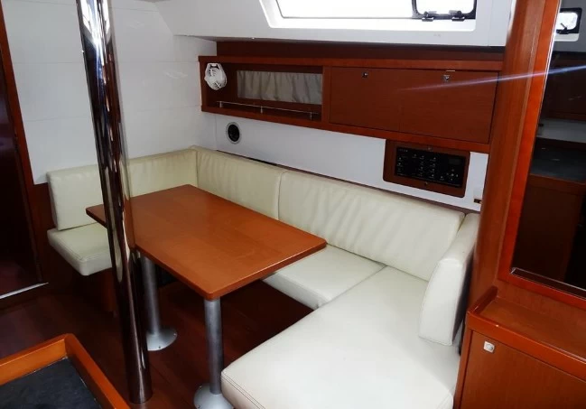 博纳多(Beneteau)遨享仕41帆船