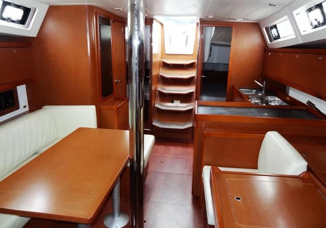 博纳多(Beneteau)遨享仕41帆船