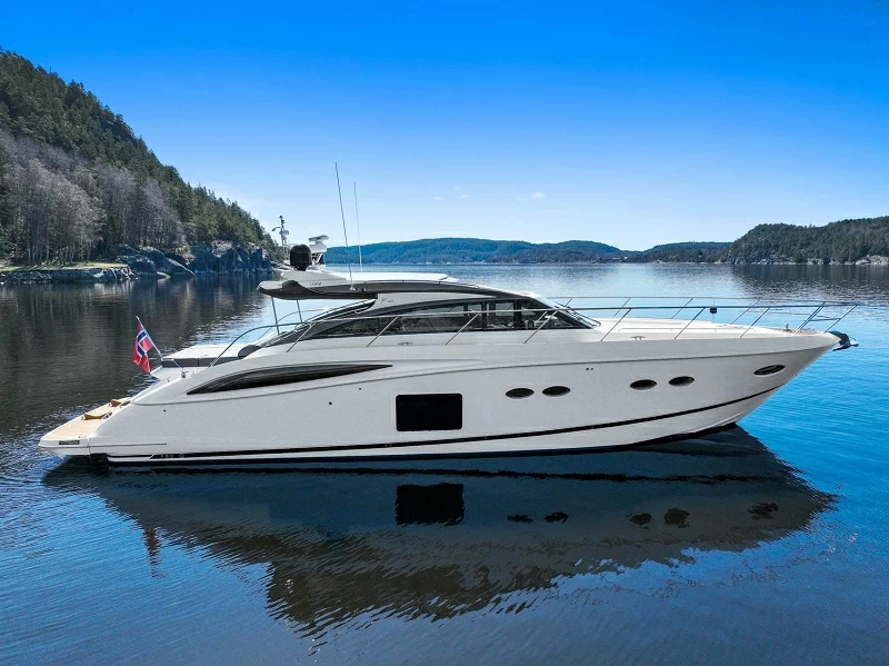 公主(Princess)V62游艇