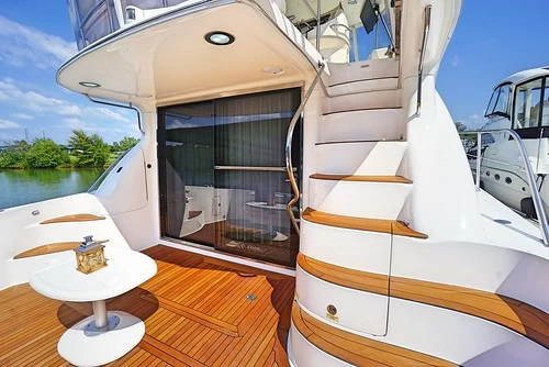 希瑞(SeaRay)560SedanBridge飞桥游艇