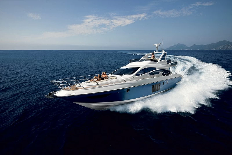 阿兹慕（Azimut）64豪华游艇