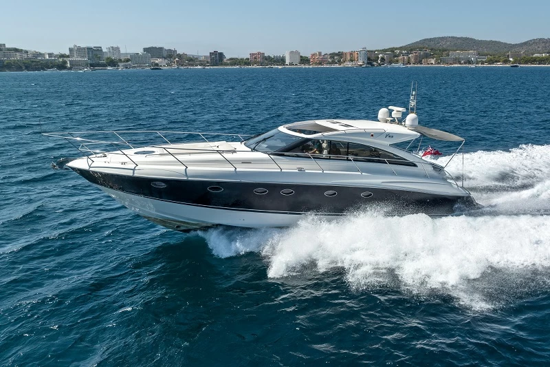 公主(Princess)V53中型运动游艇