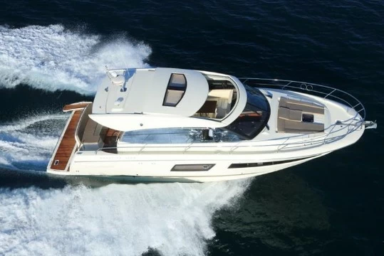 12米沛海驰(Prestige)450S二手运动游艇价格49万欧元