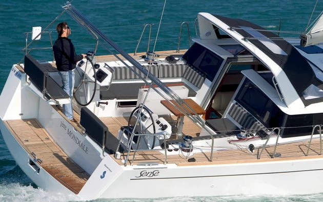 博纳多(Beneteau)绅士50帆船