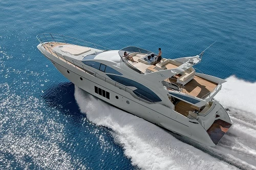 阿兹慕(Azimut)70飞桥游艇