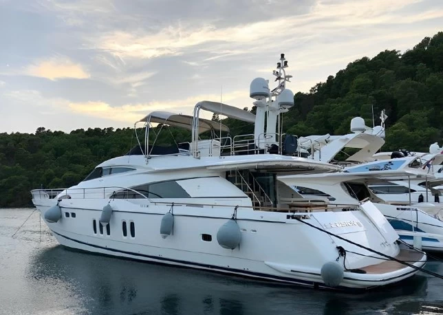 菲尔兰(Fairline)Squadron74飞桥游艇