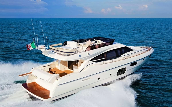 法拉帝(Ferretti)620游艇