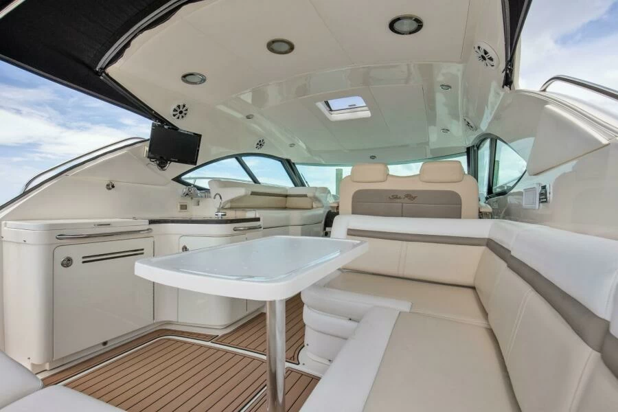希瑞(SeaRay)410Sundancer运动游艇沙龙