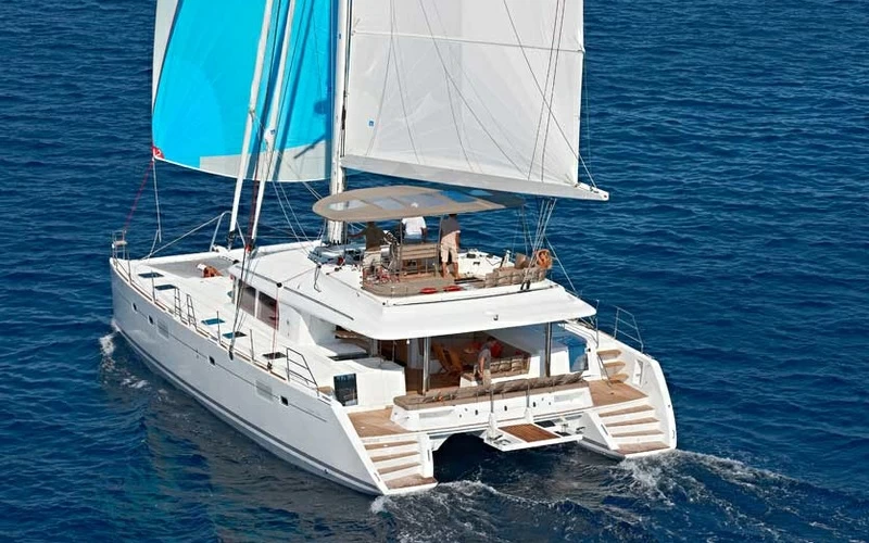 蓝高(Lagoon)560S2双体帆船